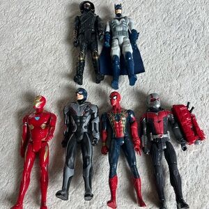 6 super hero action figures